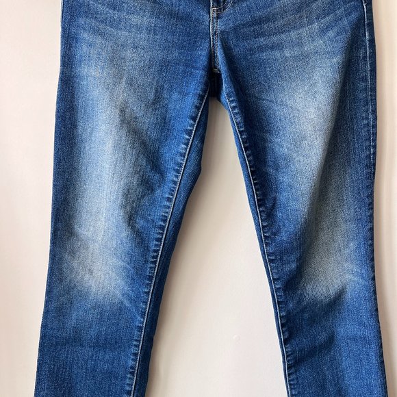 Gently Worn GAP 1969 Women's Real Straight Jeans Medium Denim Blue Wash Stretch - Picture 6 of 12